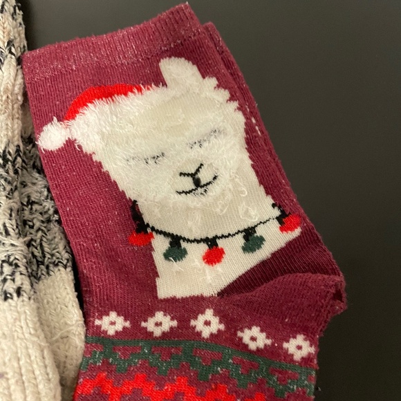 5 for $20: Target Christmas/Holiday socks - Picture 8 of 16